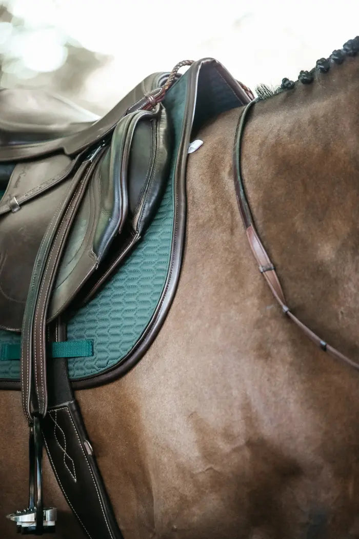 Boomerang Equestrian - Kentucky Saddle Pad Leather Colour Edition Jumping Dark Olive