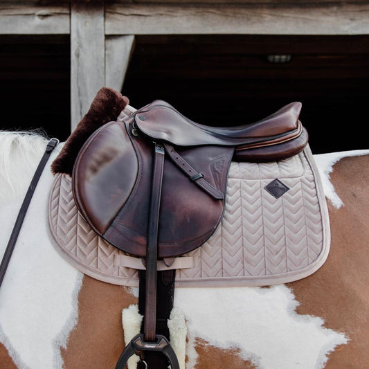Skin Friendly Saddle Pad Velvet Jumping | Kentucky Horsewear | Comfort — Image 2