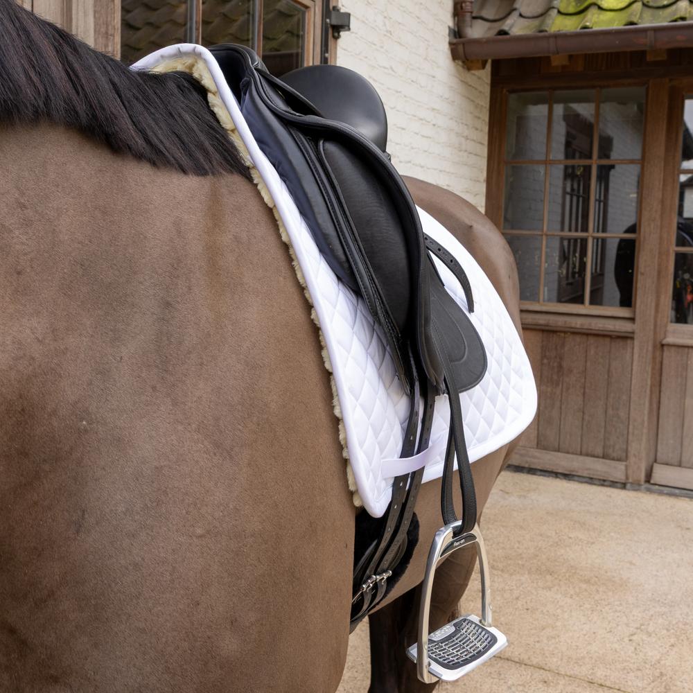 Kentucky Skin Friendly Saddle Pad Sheepskin Diamond Dressage