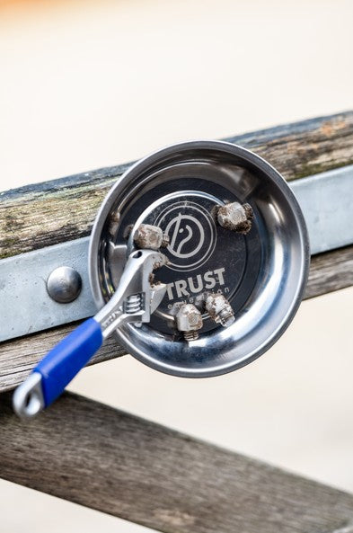Trust Magnetic Tray