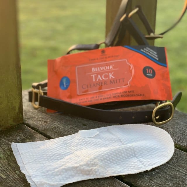 Boomerang Equestrian - Carr&Day&Martin Tack Cleaning Mitt - 10 pack