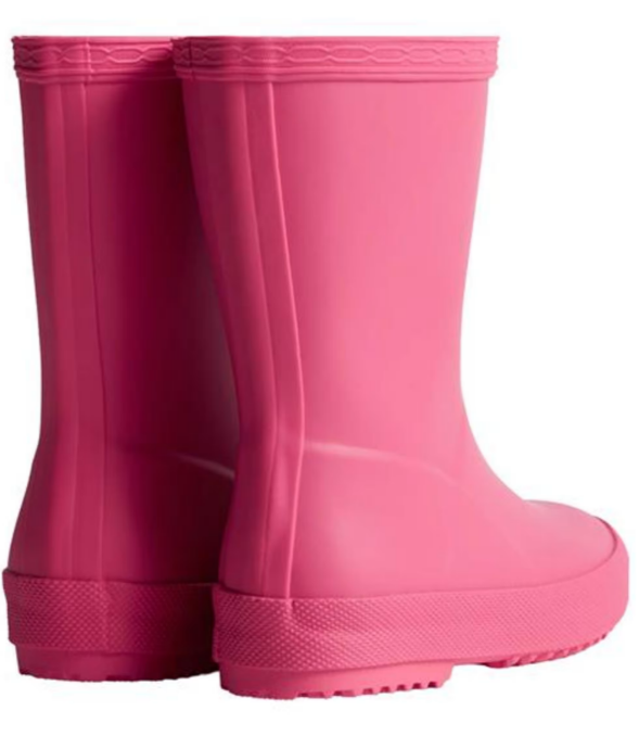 hunter wellington boots bright pink with white backround