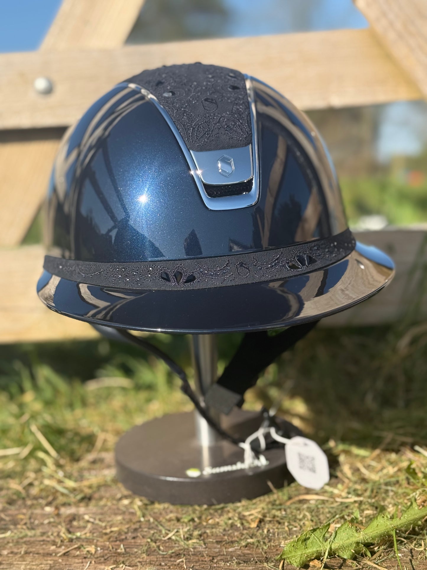 Boomerang Equestrian - Samshield Miss Shield V2 2.0 Glossy Helmet Navy Crystal Bloom