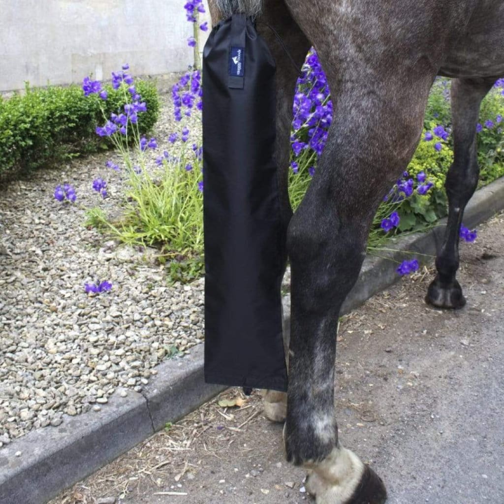 Boomerang Equestrian - Snuggy Hoods Waterproof Tail Bag Black