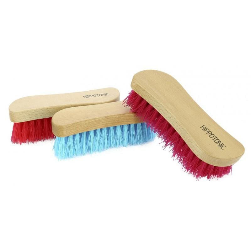 Boomerang Equestrian - Hippo Tonic "Torse" Nylon/Wood Dandy Brush