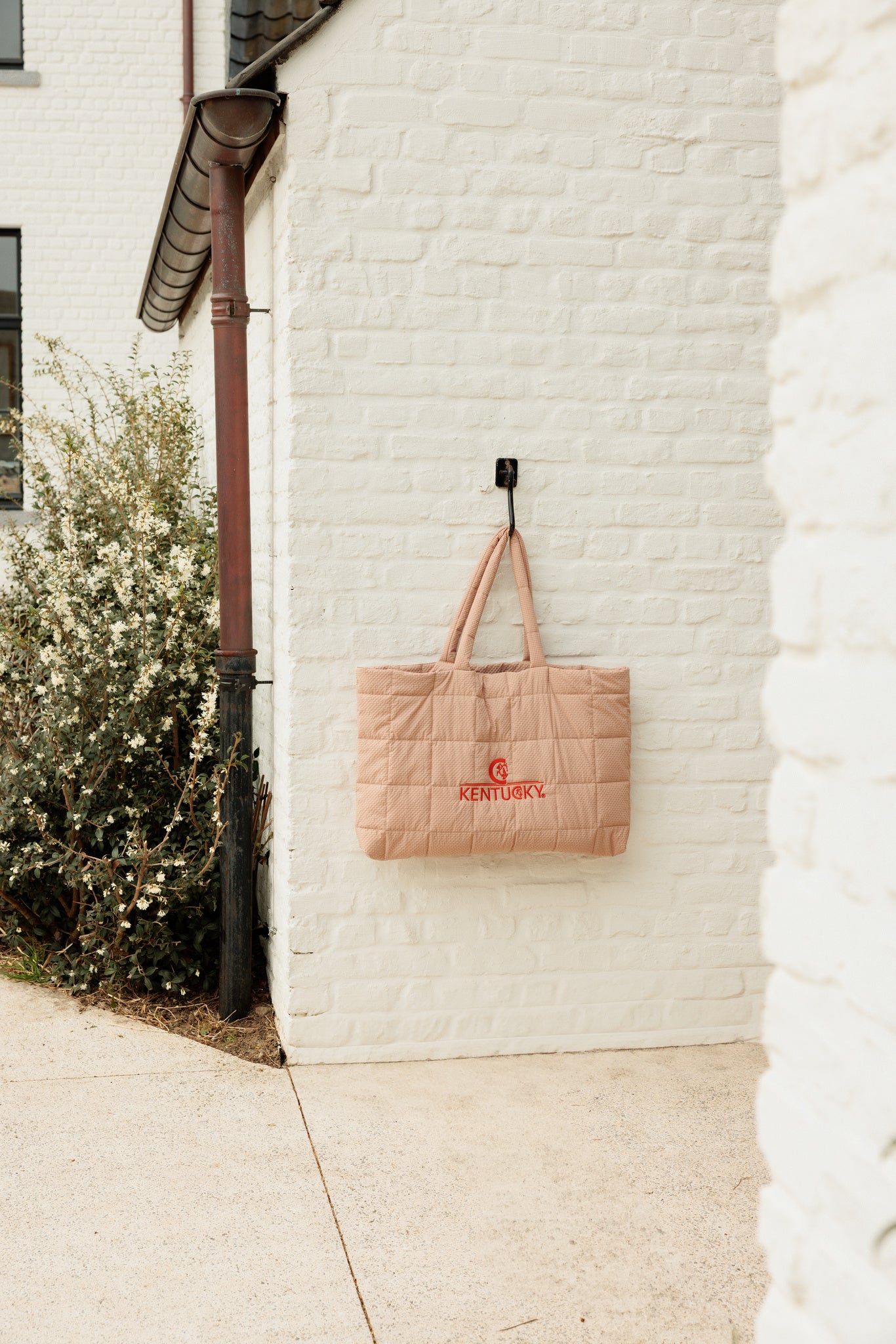 Kentucky Padded Bag With Kentucky Logo Beige
