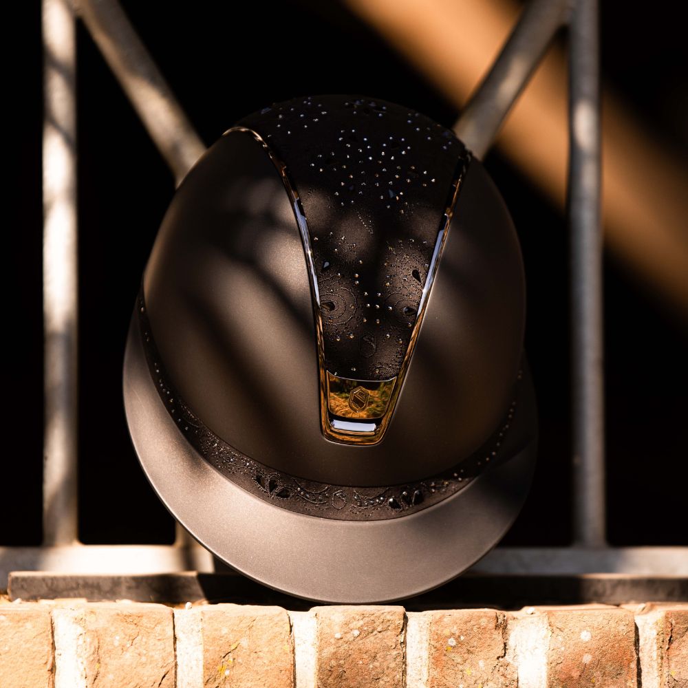 Samshield Custom | Miss 2.0 Shadowmatt Crystal Bloom Top & Frontal Band | Black