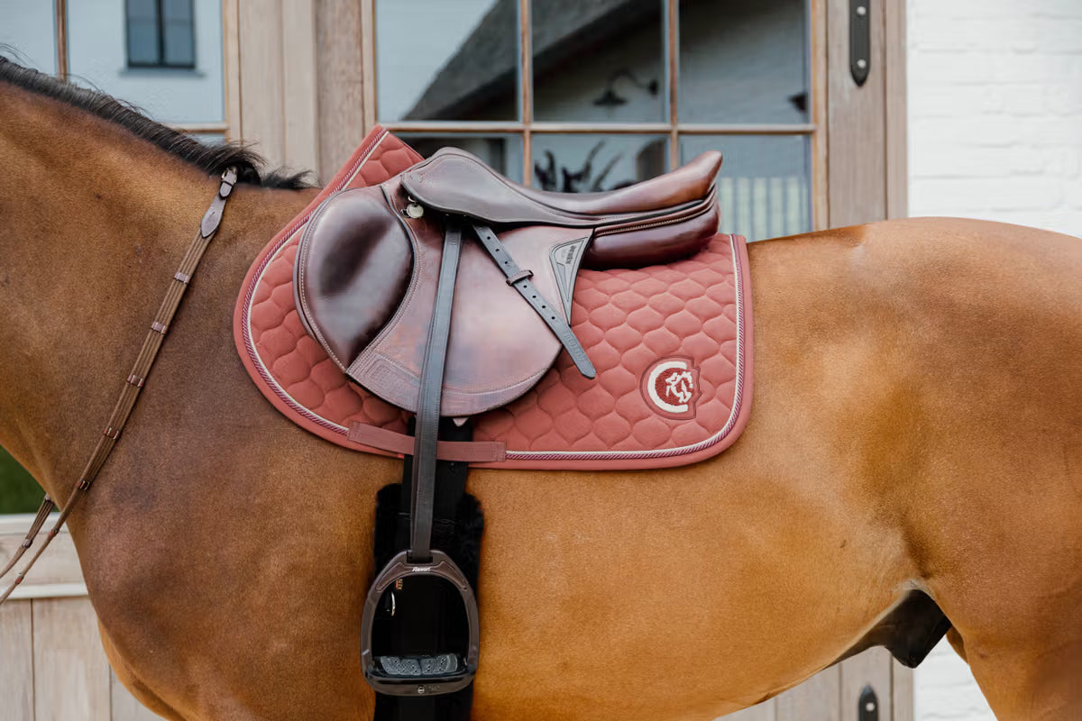 Kentucky Saddle Pad Onion Quilt 3D Logo Jumping Fuchsia