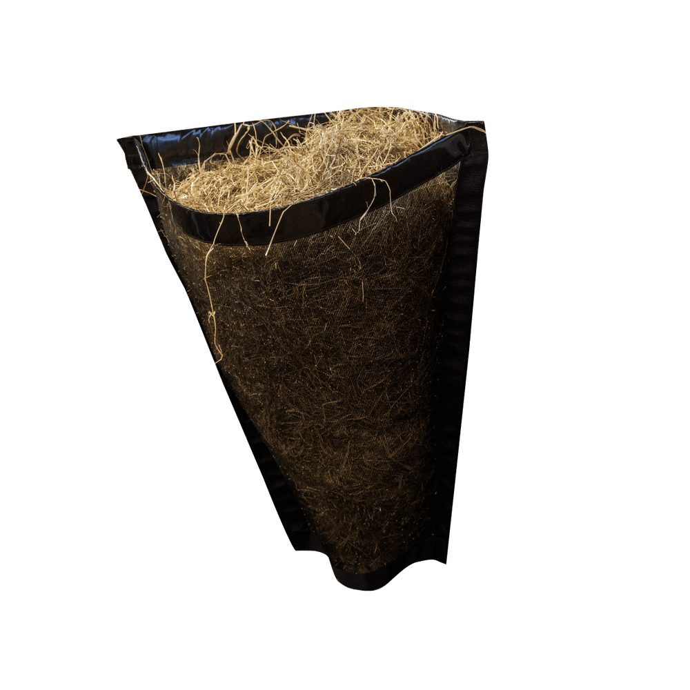 Hay Bag Corner | Kentucky Horsewear | Space-saving design