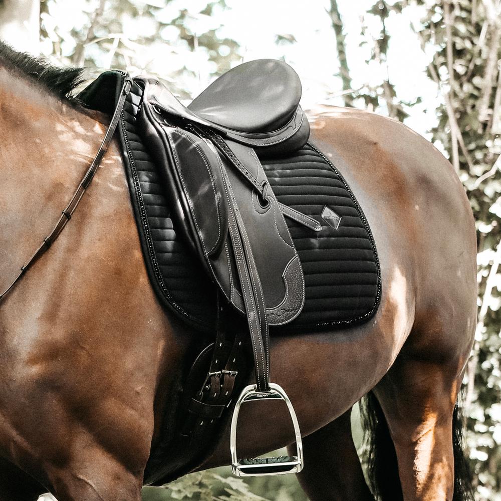 Saddle Pad Pearls Dressage | Kentucky Horsewear | StylishDesign — Image 7