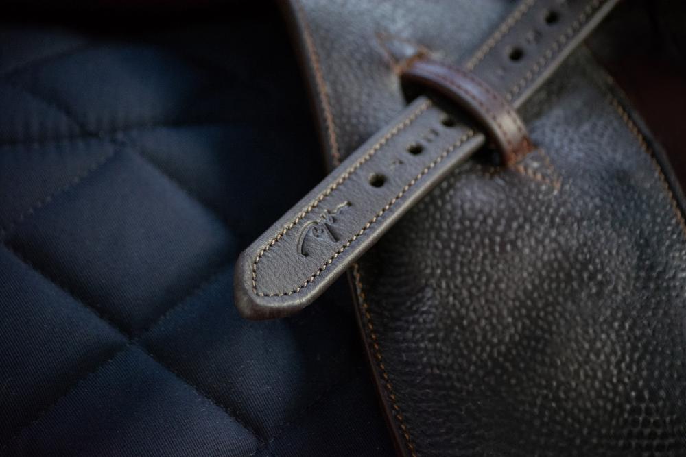 Premium Soft Leather Stirrup Strap | Dy'on | Comfort — Image 2