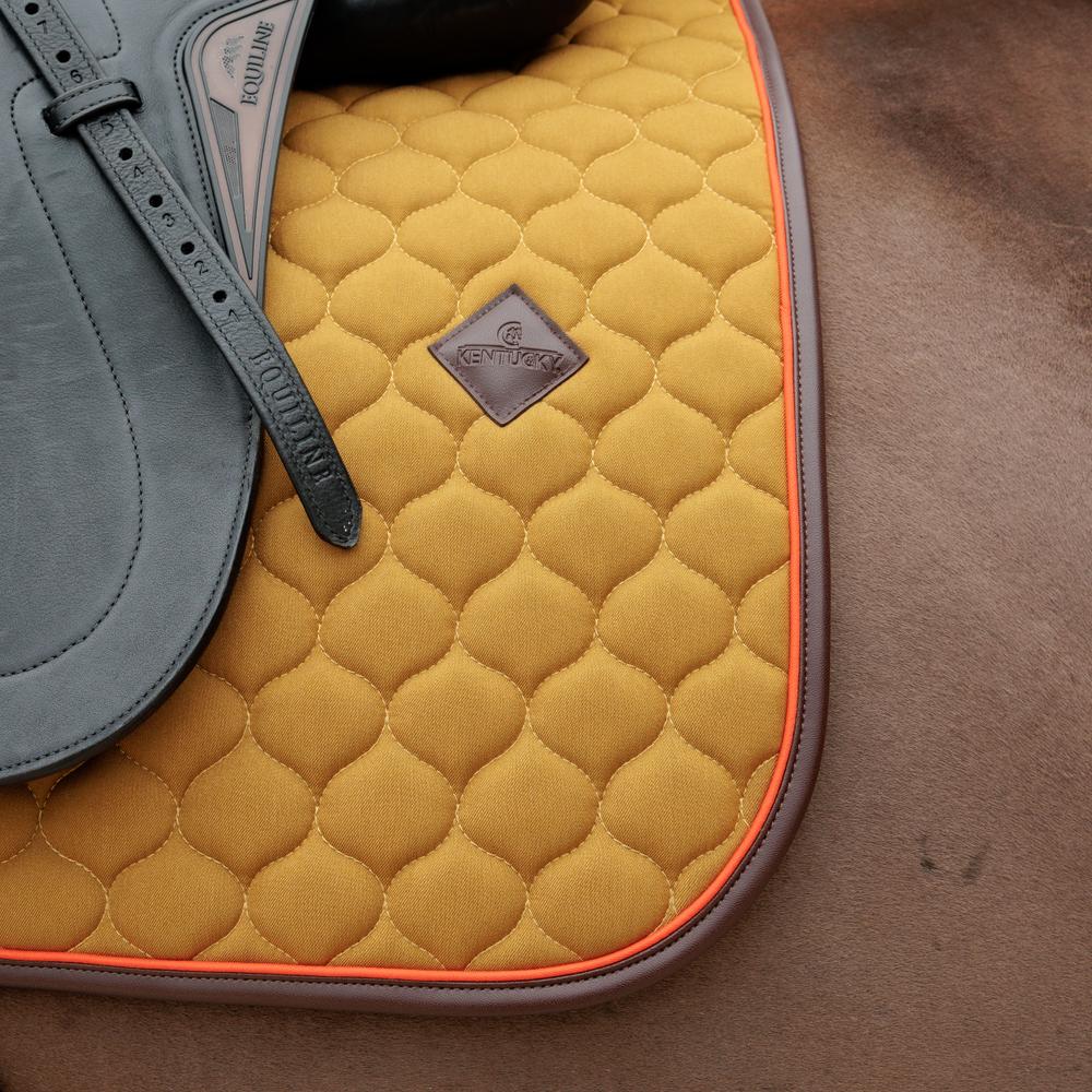 Saddle Pad Onion Quilt Neon Leather Dressage | Kentucky Horsewear | Comfort — Image 20