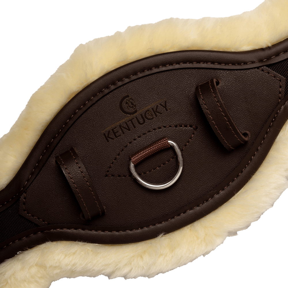 Sheepskin Anatomic Short Girth | Kentucky Horsewear | Comfort — Image 2