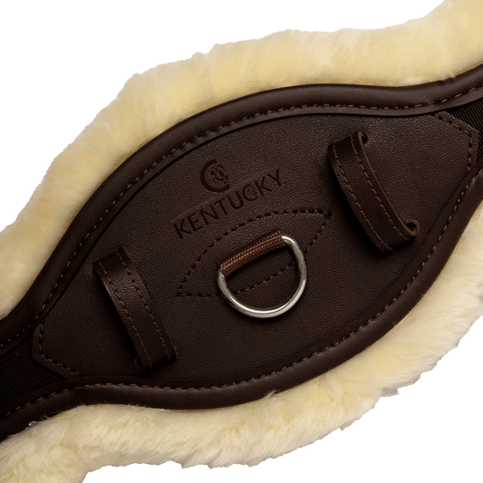 Sheepskin Anatomic Short Girth | Kentucky Horsewear | Comfort — Image 2
