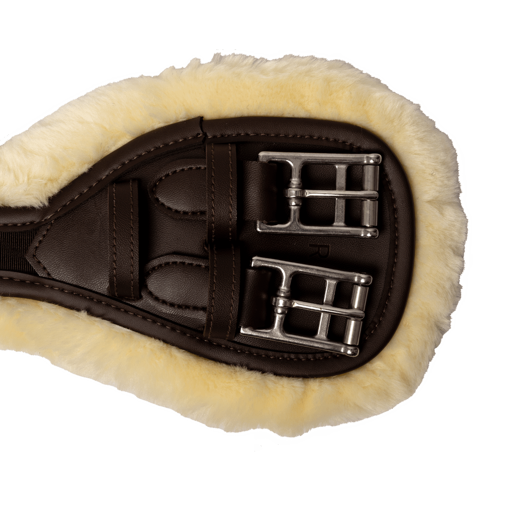 Sheepskin Anatomic Short Girth | Kentucky Horsewear | Comfort — Image 3