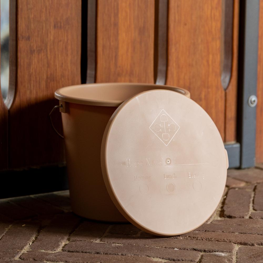 Bucket with Lid | Grooming Deluxe | Durability — Image 6