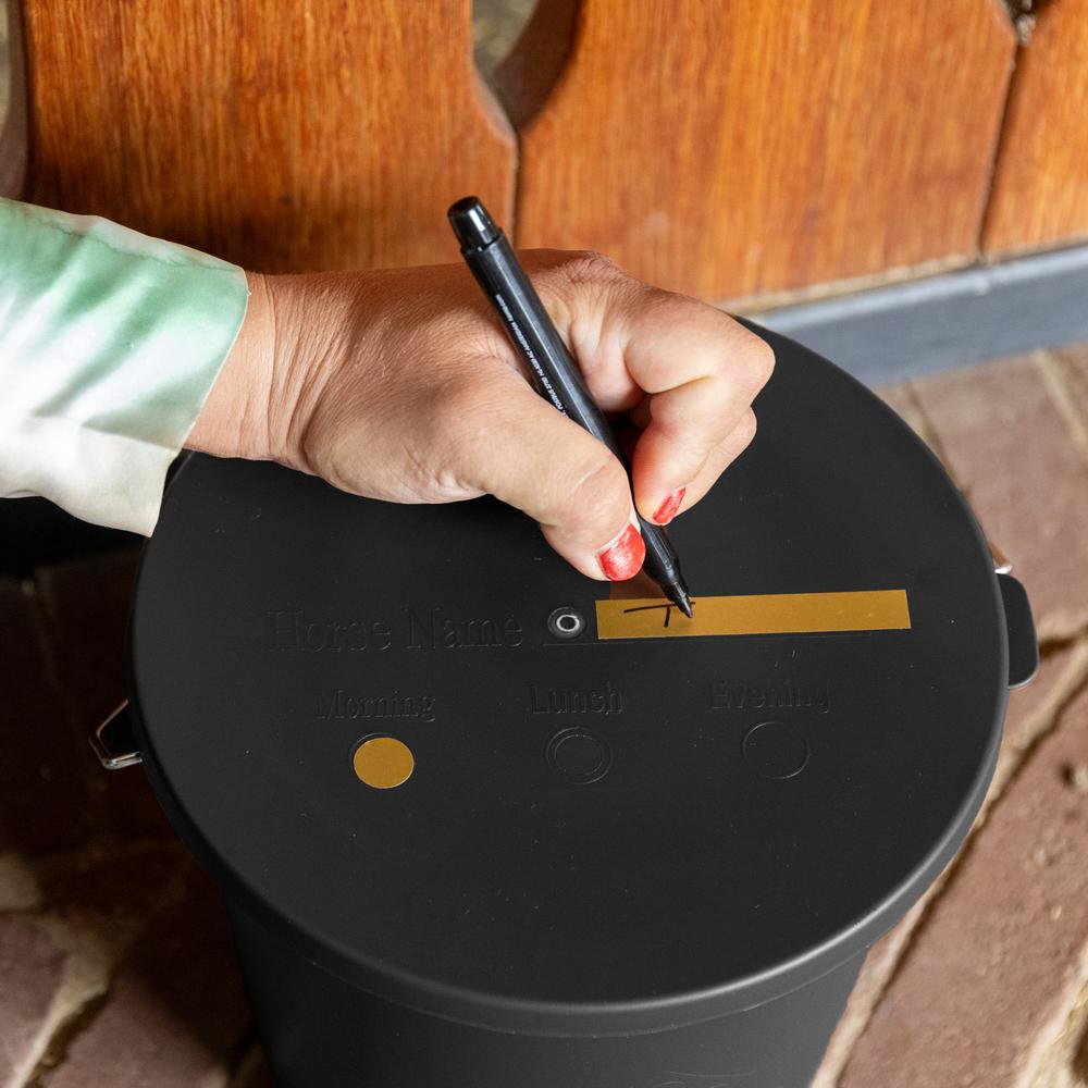 Bucket with Lid | Grooming Deluxe | Durability — Image 15