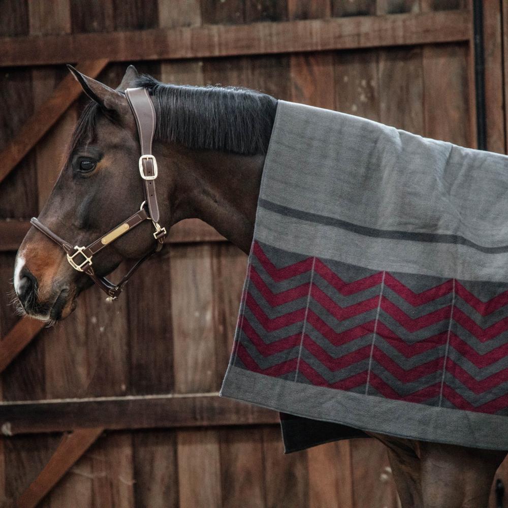 Heavy Fleece Rug Square Fishbone | Kentucky Horsewear | Versatile — Image 6