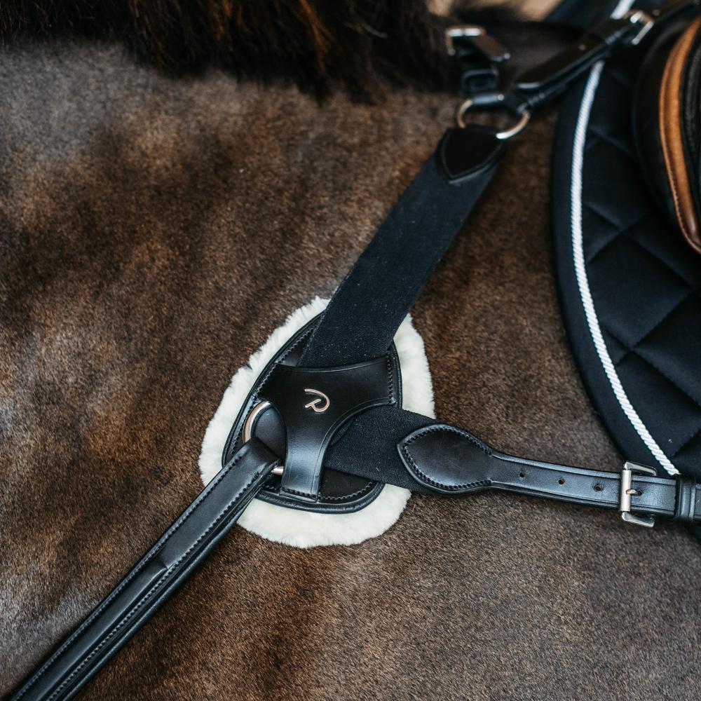 Vegan Sheepskin Protection Pad for 5 points breastplate | Dy'on | Comfort — Image 4