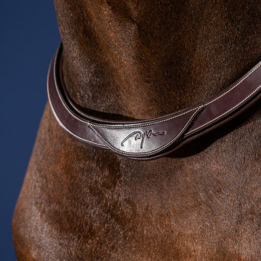 Breast Collar | Dy'on | Freedom of movement