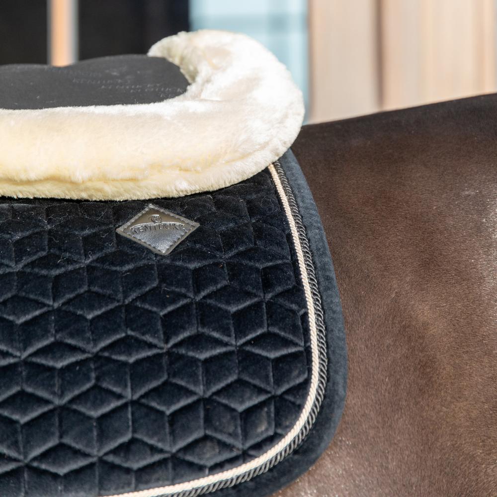Half Pad Impact Equalizer Sheepskin | Kentucky Horsewear | — Image 4