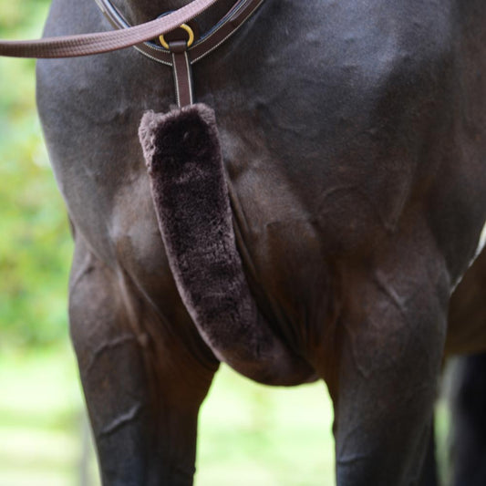 Sheepskin Breastplate & Rein cover | Kentucky Horsewear | Comfort — Image 2