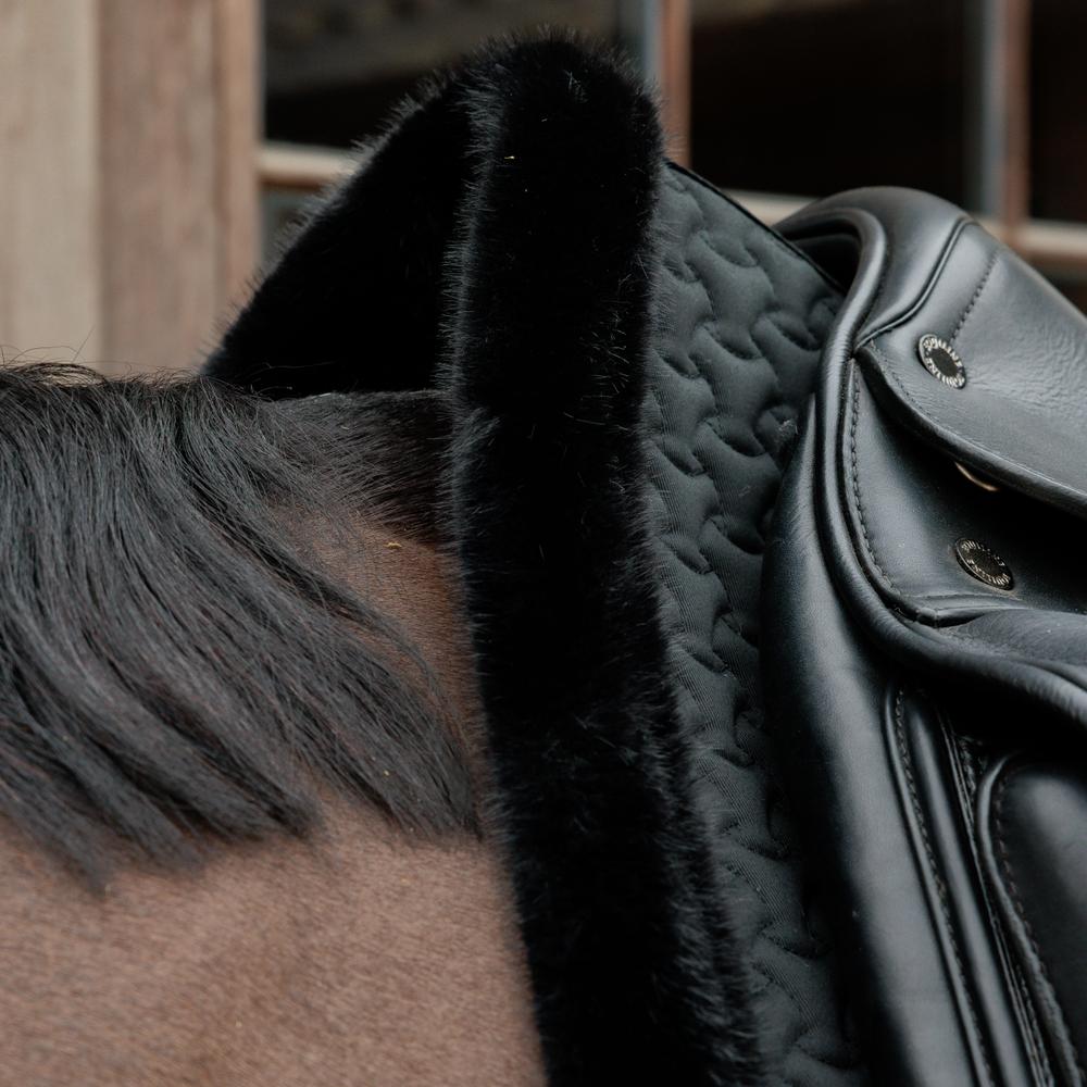 Saddle Pad Fake Fur Plaited Quilt | Kentucky Horsewear | Comfort — Image 6