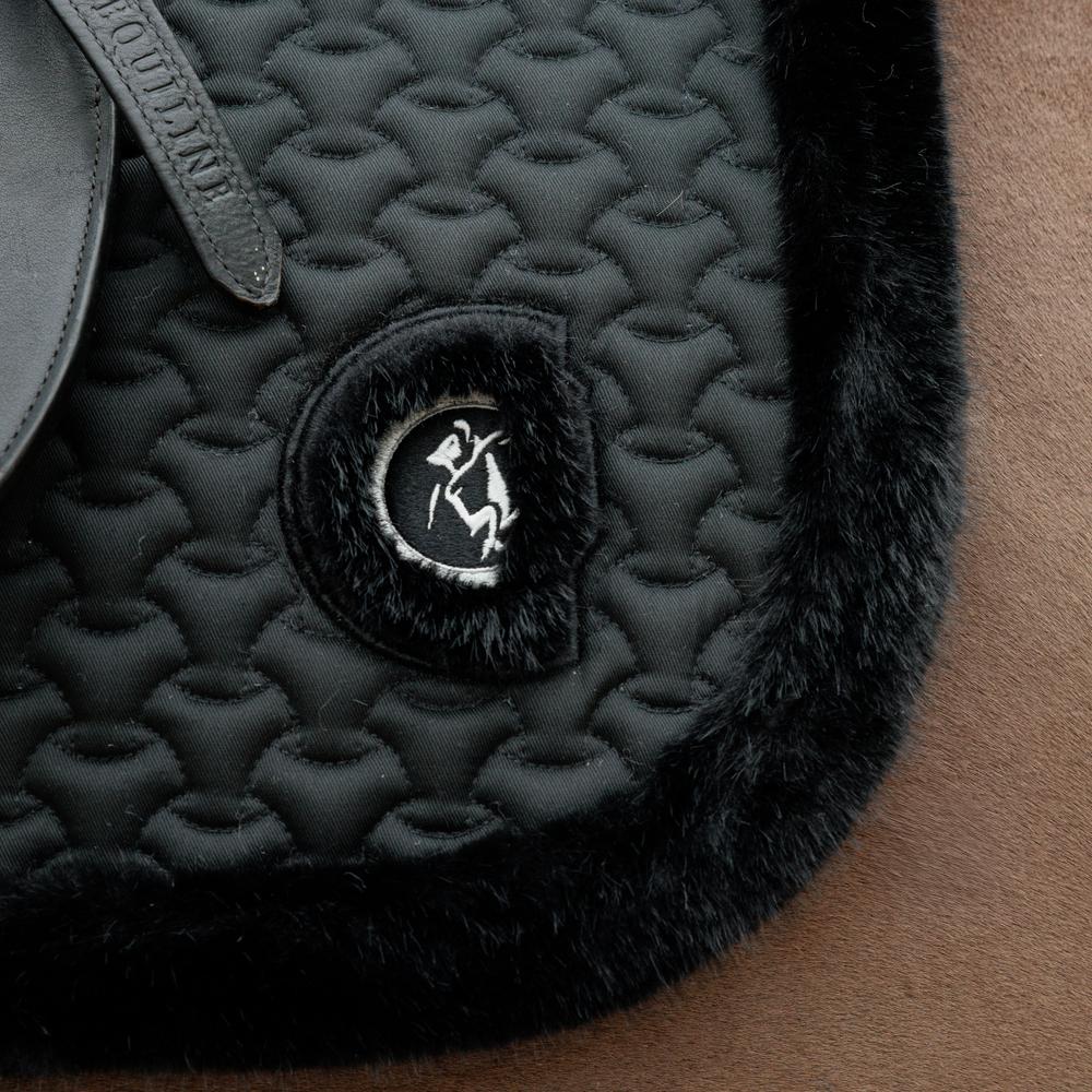 Saddle Pad Fake Fur Plaited Quilt | Kentucky Horsewear | Comfort — Image 9