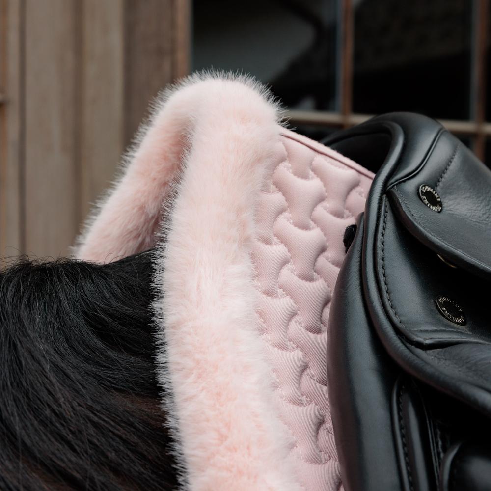 Saddle Pad Fake Fur Plaited Quilt | Kentucky Horsewear | Comfort — Image 2