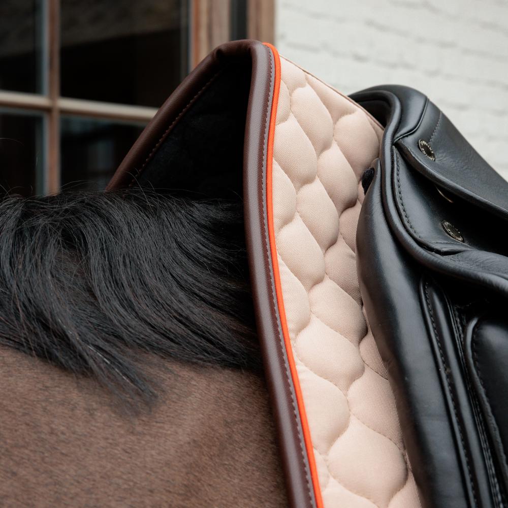 Saddle Pad Onion Quilt Neon Leather Dressage | Kentucky Horsewear | Comfort — Image 17