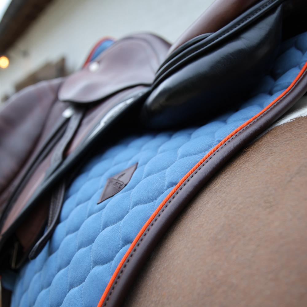 Saddle Pad Onion Quilt Neon Leather Jumping | Kentucky Horsewear | Comfort — Image 18