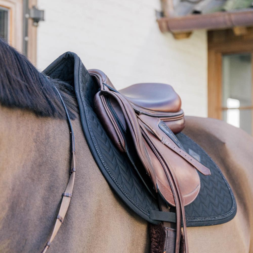Saddle Pad Metal Chain Jumping | Kentucky Horsewear | Stylish — Image 10