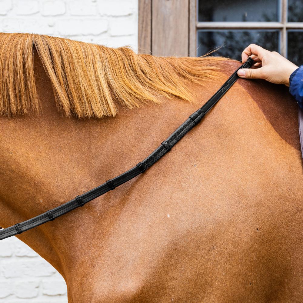 5/8 Rubber Reins with Leather Loops and Snap | Dy'on | — Image 4