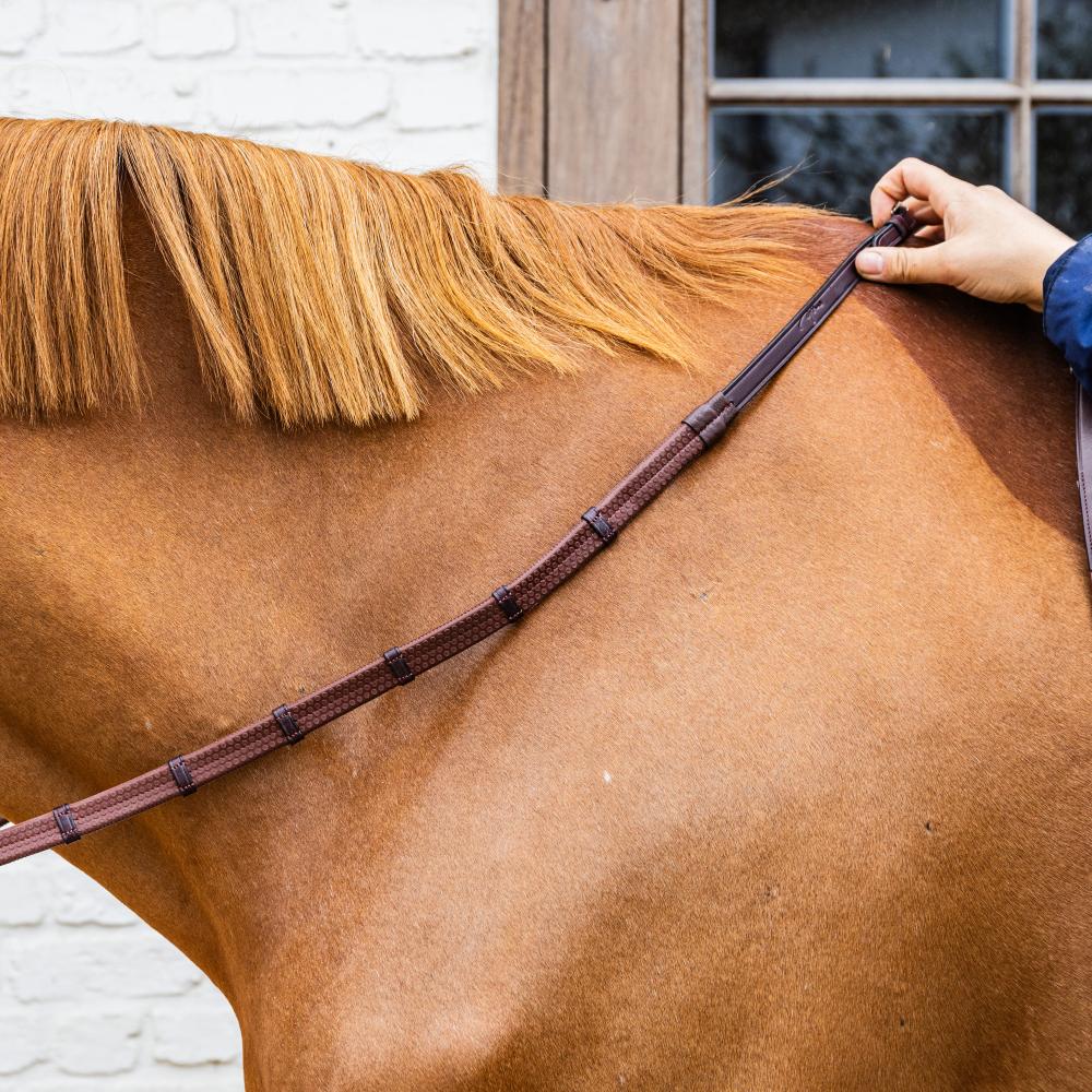 5/8 Rubber Reins with Leather Loops and Snap | Dy'on | — Image 8