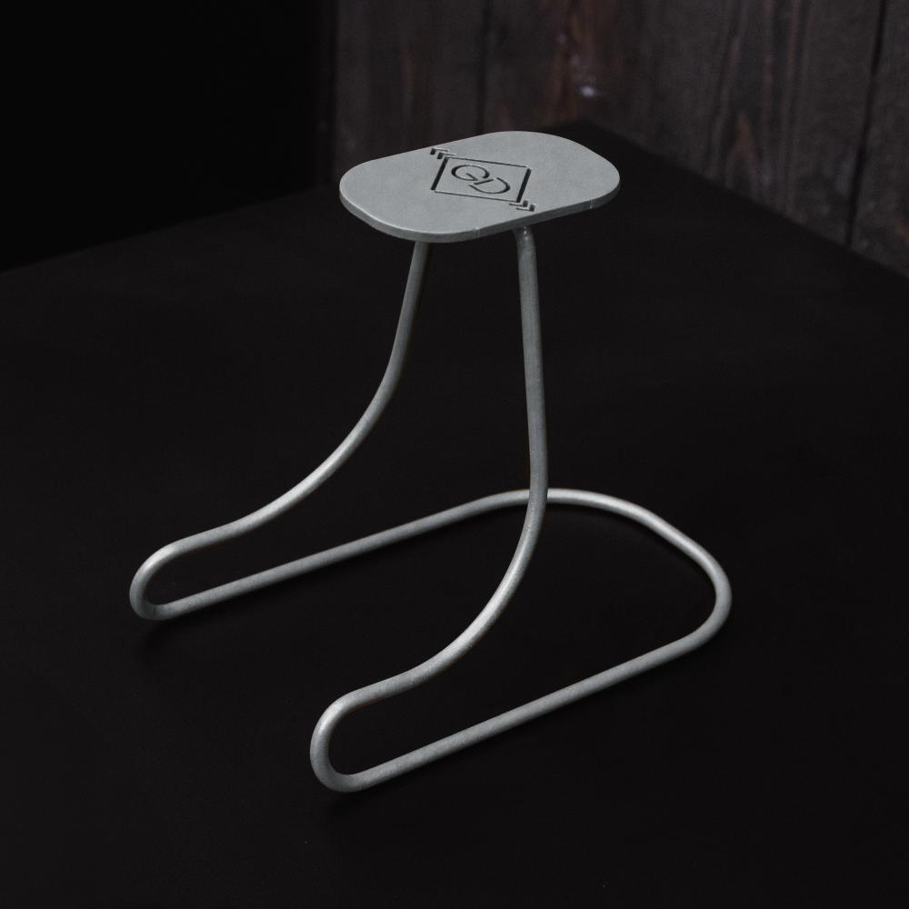 Helmet Holder steel | Grooming Deluxe | Durable — Image 9