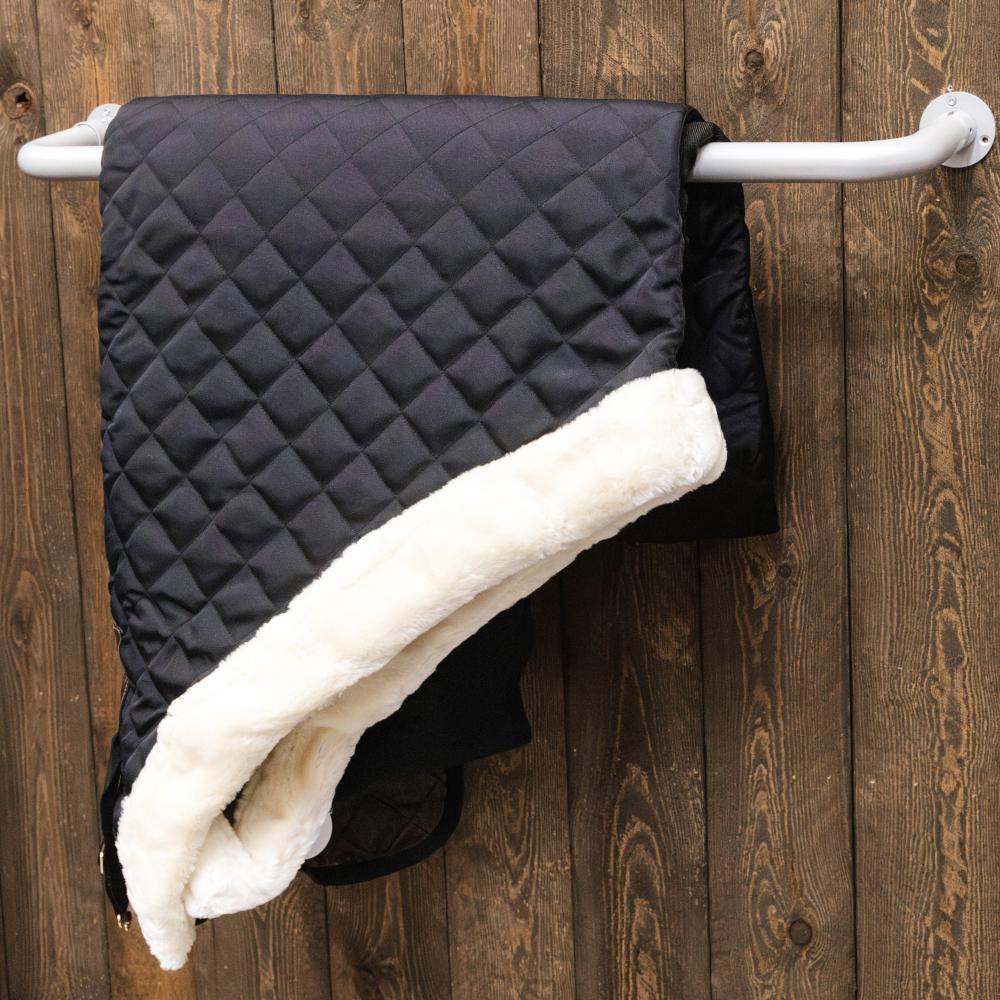 Blanket Holder Foldable | Grooming Deluxe | durable — Image 10