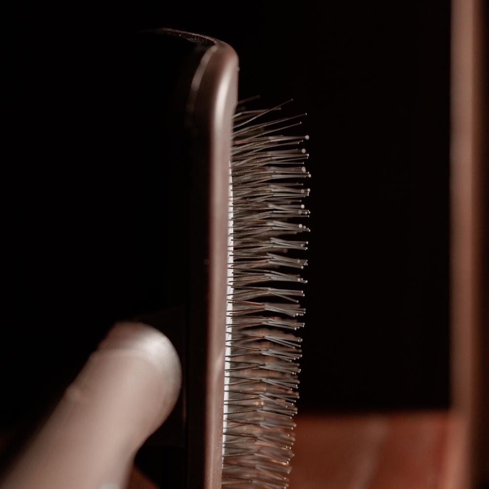 Velcro Cleaning Brush | Grooming Deluxe | lightweight — Image 3