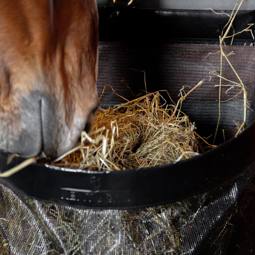 Hay Bag Straight | Kentucky Horsewear | Durable — Image 2