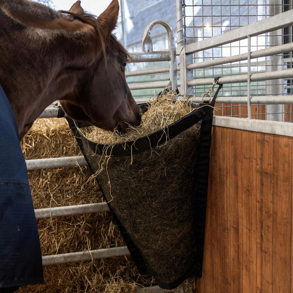 Hay Bag Corner | Kentucky Horsewear | Space-saving design — Image 3