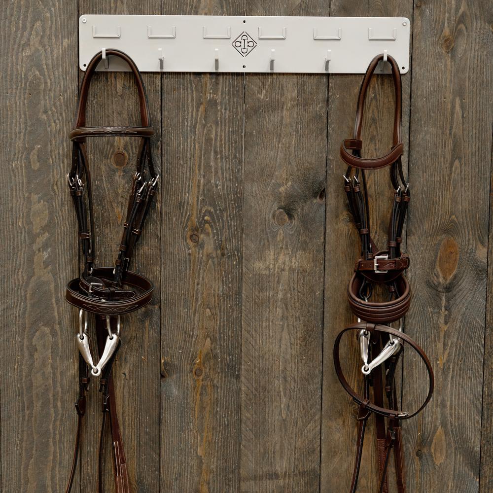 Bridle Hanger with 6 hooks & Name Tag | Grooming Deluxe | Organised — Image 7
