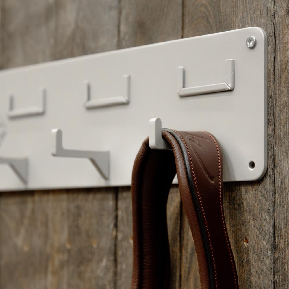 Bridle Hanger with 6 hooks & Name Tag | Grooming Deluxe | Organised — Image 9