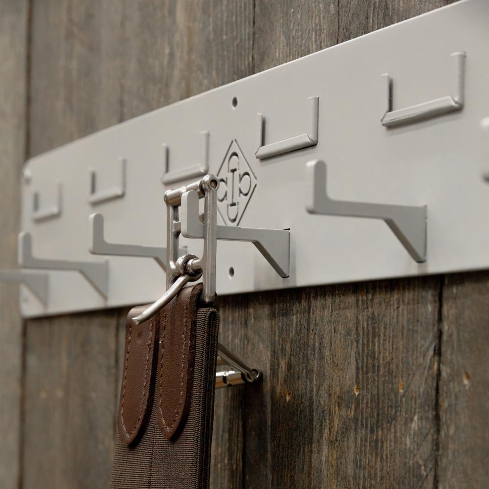 Bridle Hanger with 6 hooks & Name Tag | Grooming Deluxe | Organised — Image 11
