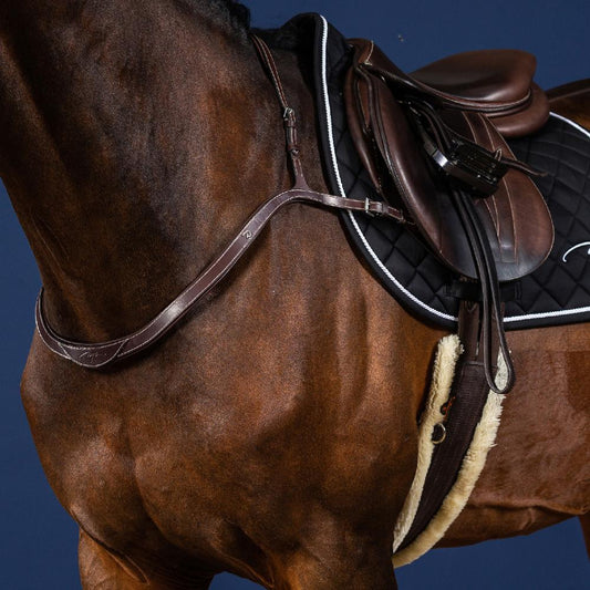 Breast Collar | Dy'on | Freedom of movement — Image 2
