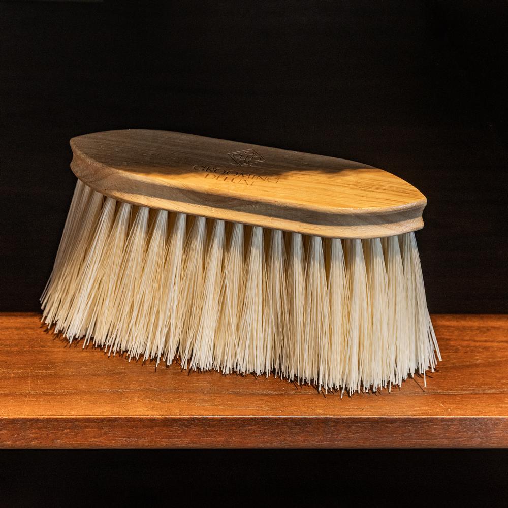 Wooden Classic Brush long soft | Grooming Deluxe | Compact — Image 10