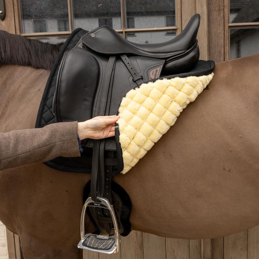 Kentucky Skin Friendly Saddle Pad Sheepskin Diamond Dressage