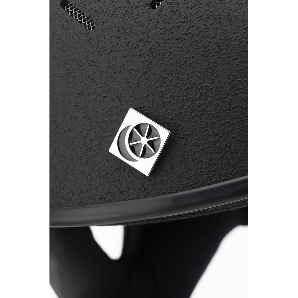 Boomerang Equestrian - Charles Owen Race II Helmet Black