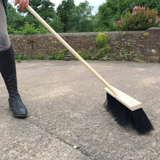 Boomerang Equestrian - Borstiq Farmers Broom
