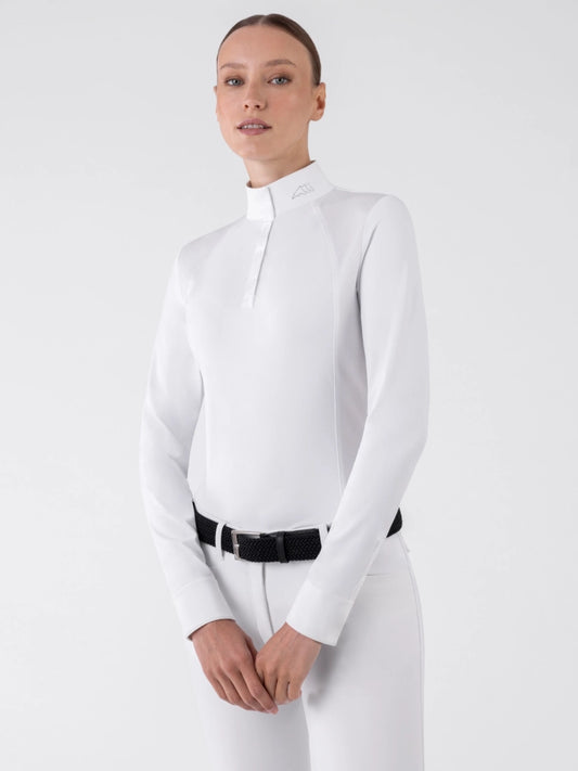 Person wearing a white long-sleeve shirt and white pants on a light gray background