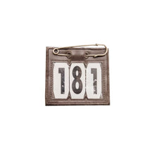  Kentucky Head Number With Safety Pin - ONESIZE / BROWN - Competition Numbers