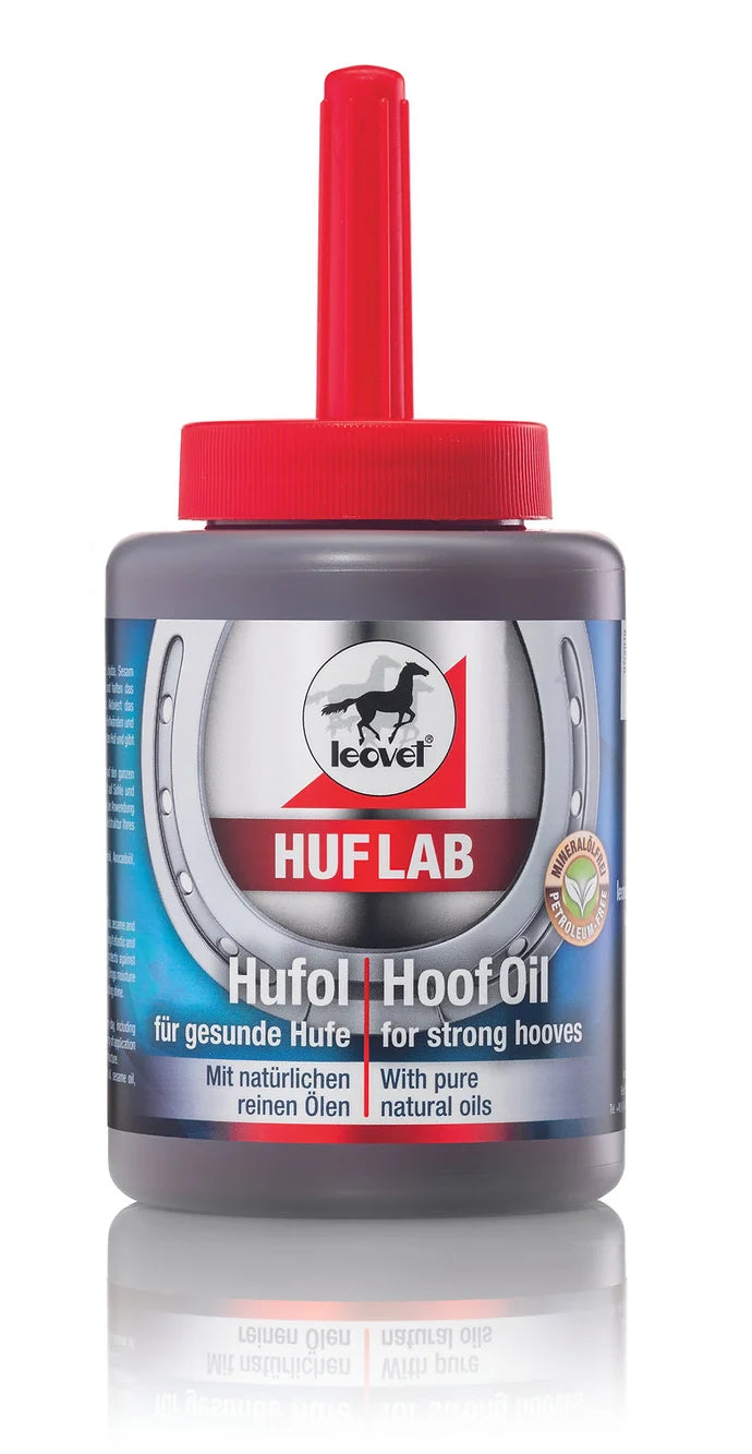 Pot of Leovet hoof oil on a white background
